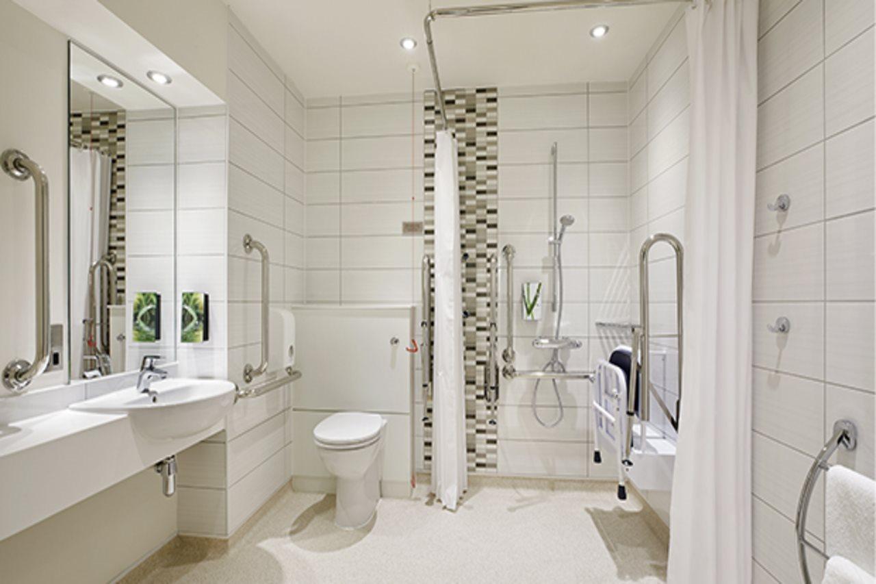 Premier Inn London Woolwich Екстериор снимка