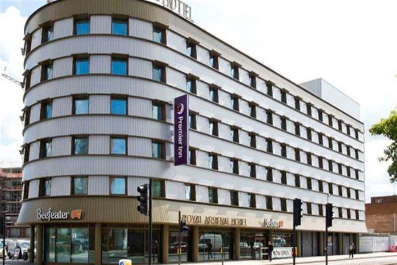 Premier Inn London Woolwich Екстериор снимка