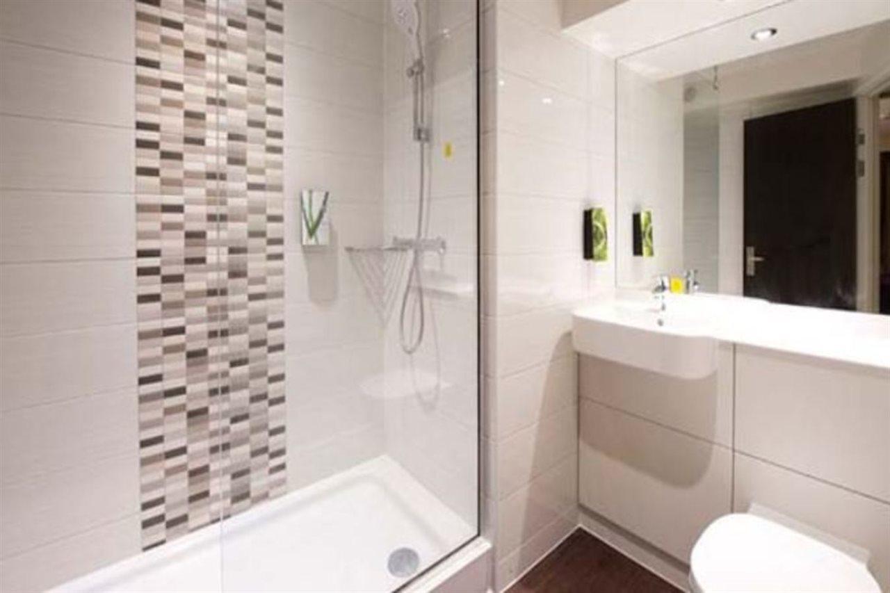 Premier Inn London Woolwich Екстериор снимка